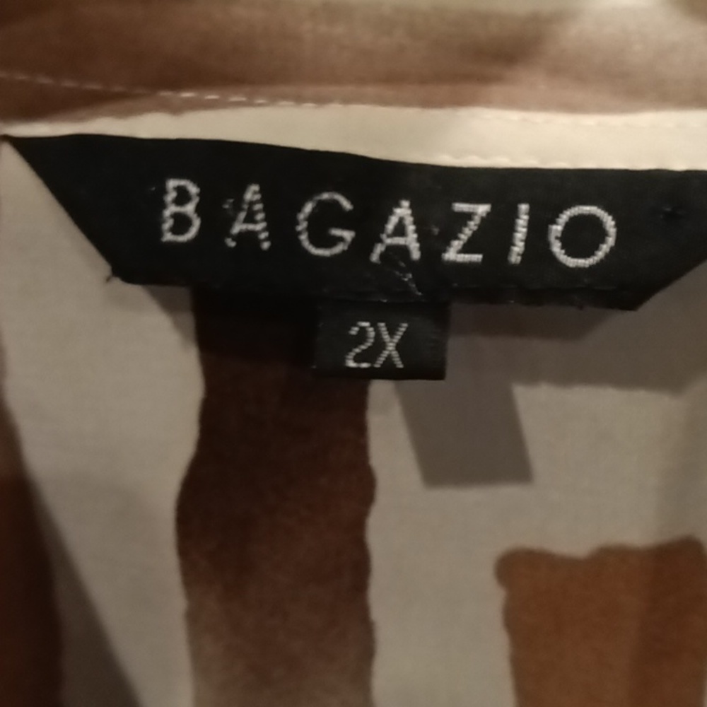 NWOT BAGAZIO beige brown tan & black short sleeve buttoned down shirt Size 2X